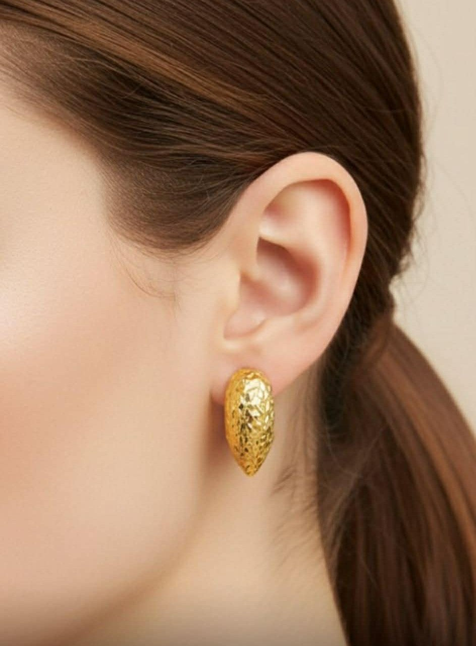 LUMINA - Kolczyki pozłacane z fakturą diamentową